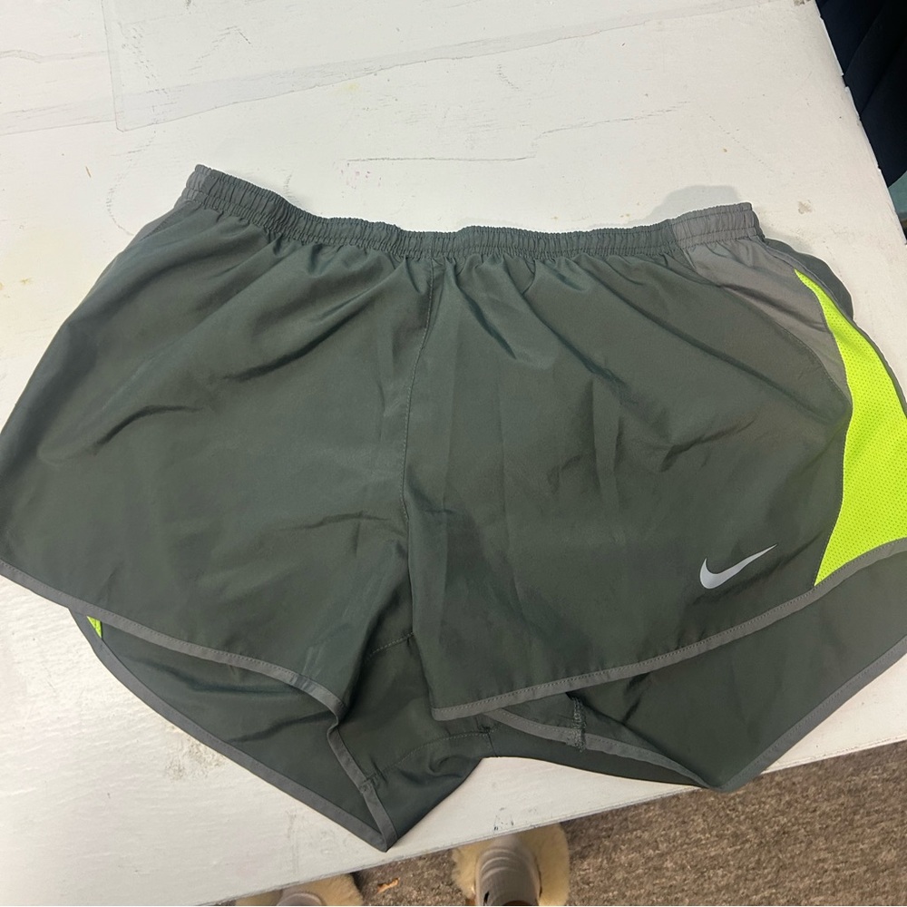 Nike women’s athletic shorts